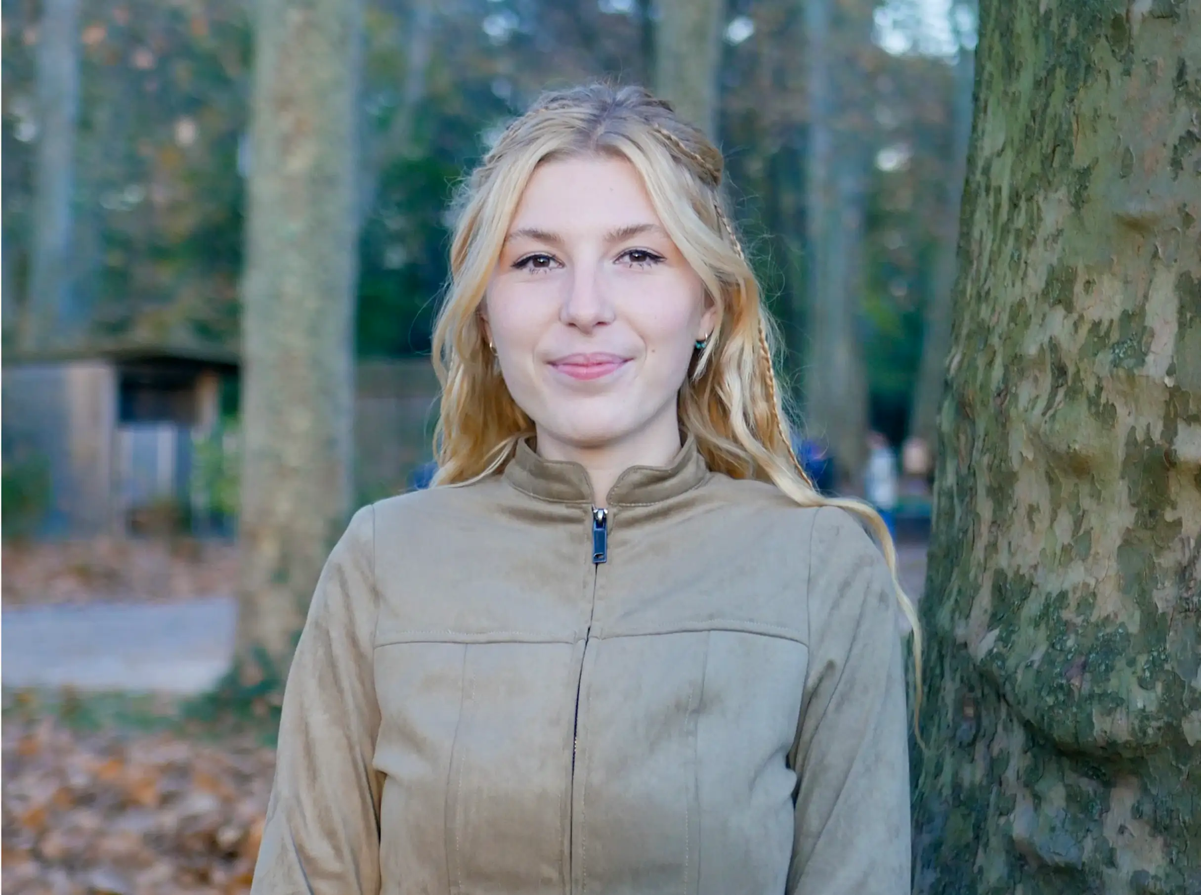 CLARA DERENNE